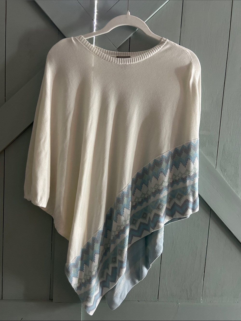 Chico's Triangle Round Neck Fair Isle Border Poncho